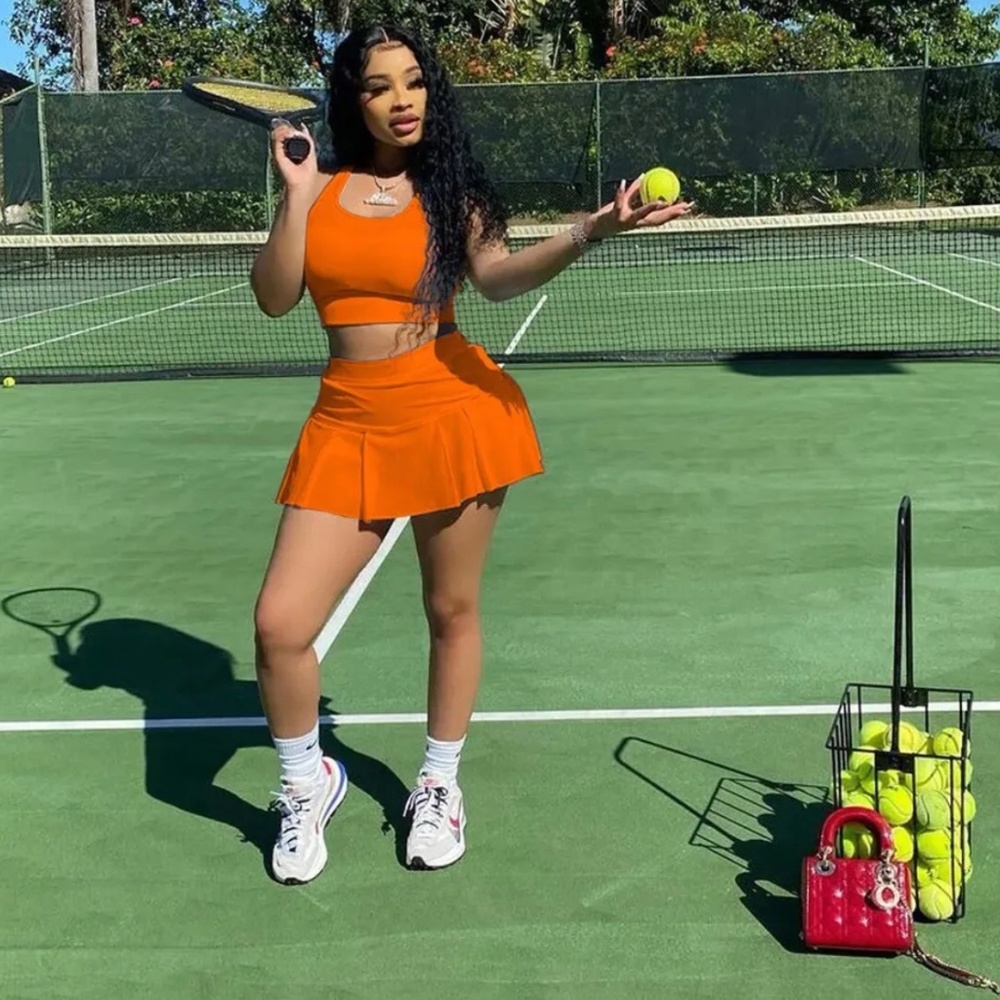 WOMEN’S TWO PIECE SPORT TRACKSUIT TENNIS SKORT SET